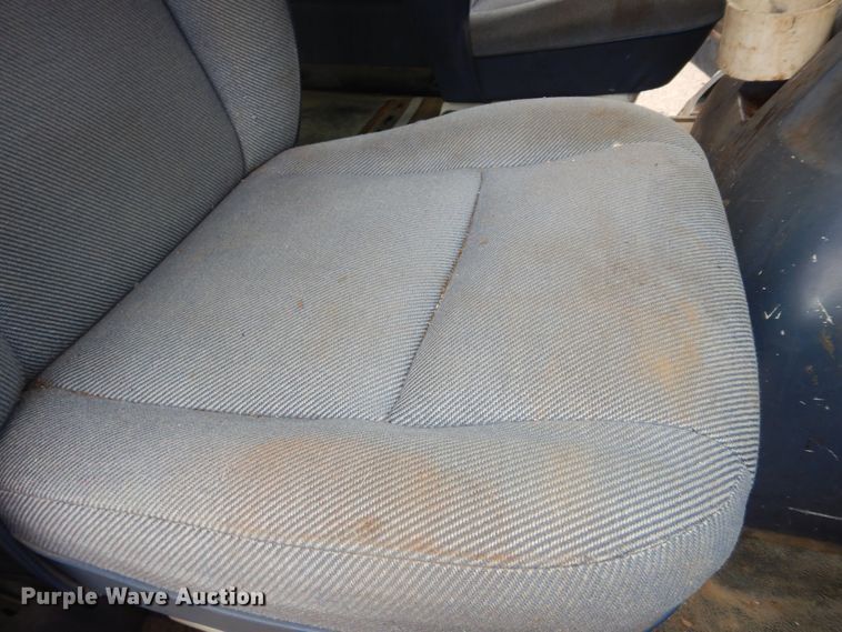 image for item MI9318 1994 Dodge Ram Wagon B350  handicap accessible van