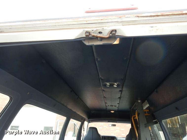 image for item MI9318 1994 Dodge Ram Wagon B350  handicap accessible van