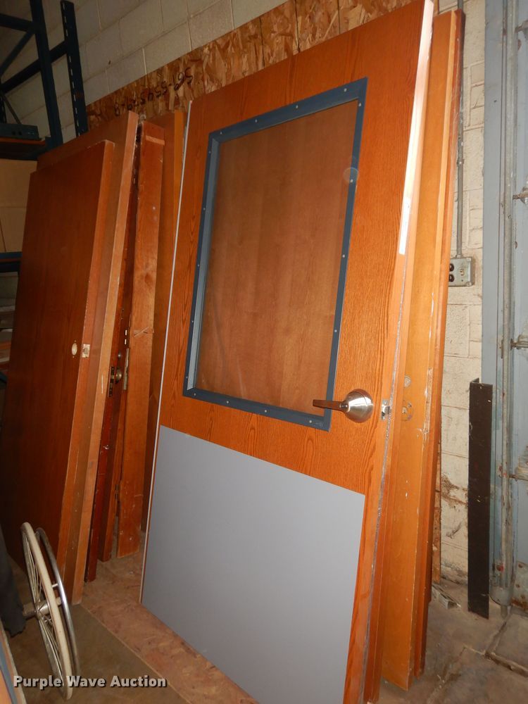 image for item MI9327 Approximately 30 doors