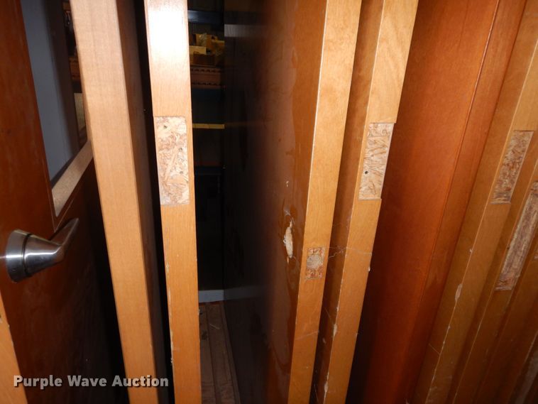 image for item MI9327 Approximately 30 doors