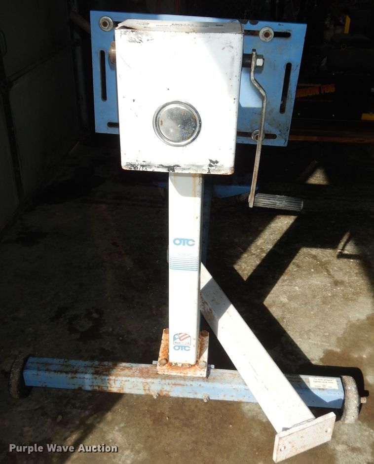 image for item MI9333 OTC engine stand