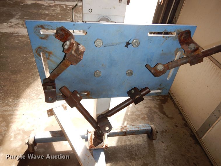 image for item MI9333 OTC engine stand