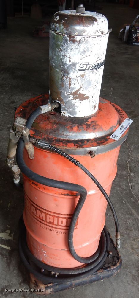 image for item MI9334 Champion  greaser