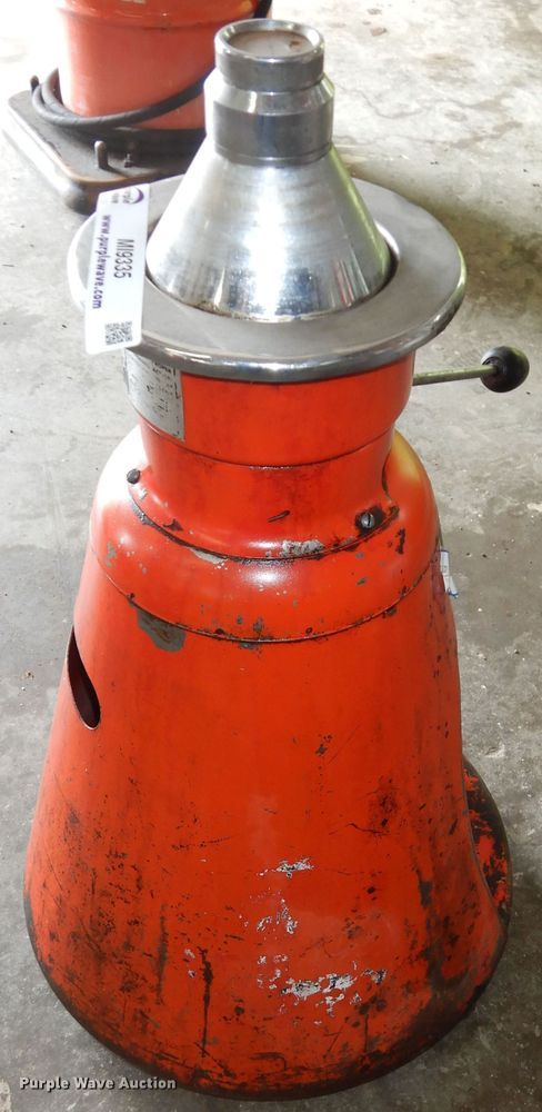 image for item MI9335 Wheel balancer