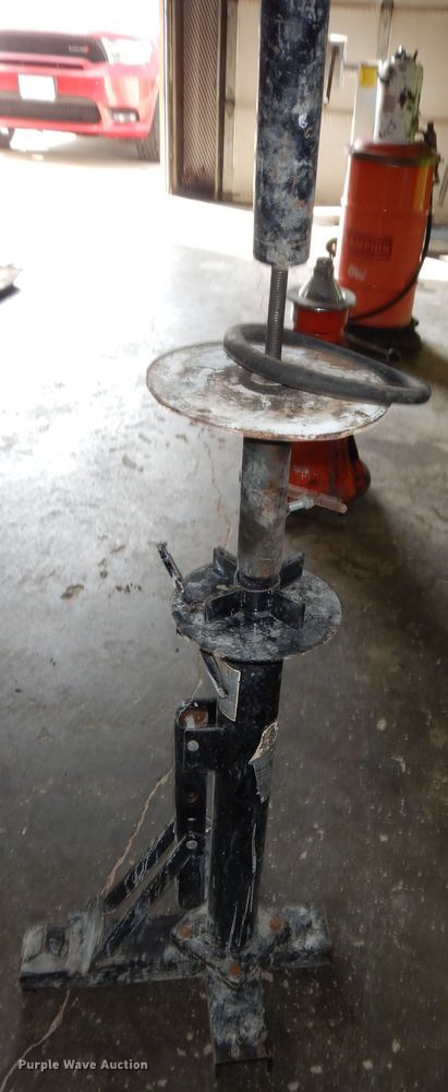 image for item MI9336 Tire changer