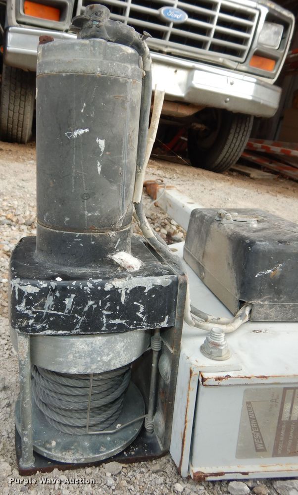 image for item MI9347 Western M20R  hoist