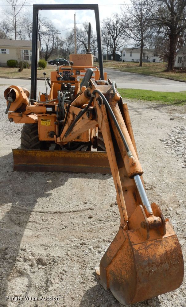 image for item MI9351 2000 Case 360  trencher