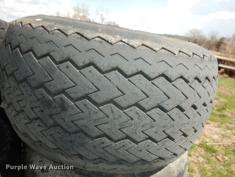 image for item MI9355 (12) tires and wheels