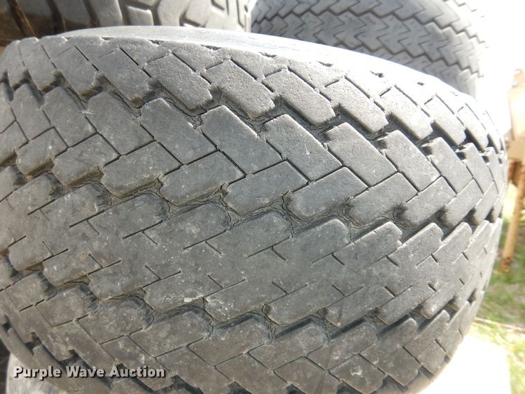 image for item MI9355 (12) tires and wheels