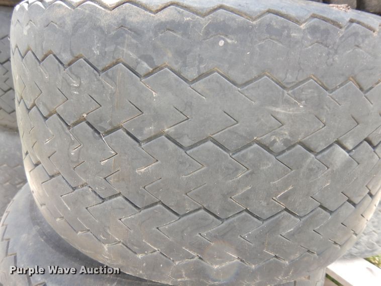 image for item MI9355 (12) tires and wheels