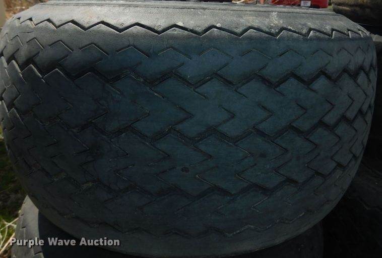 image for item MI9355 (12) tires and wheels