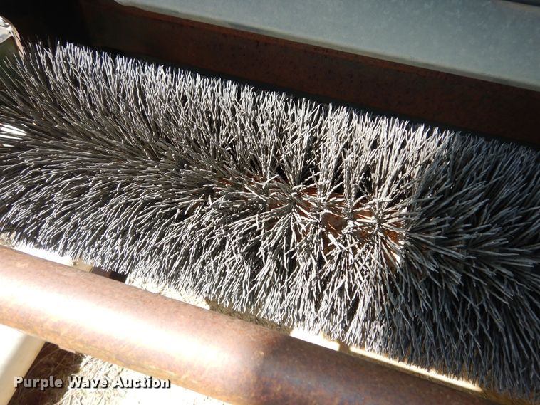 image for item MI9356 Turfco F12D  top dresser