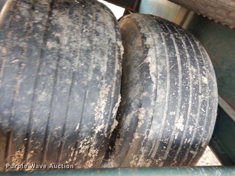 image for item MI9356 Turfco F12D  top dresser