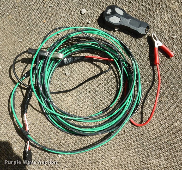 image for item MI9356 Turfco F12D  top dresser