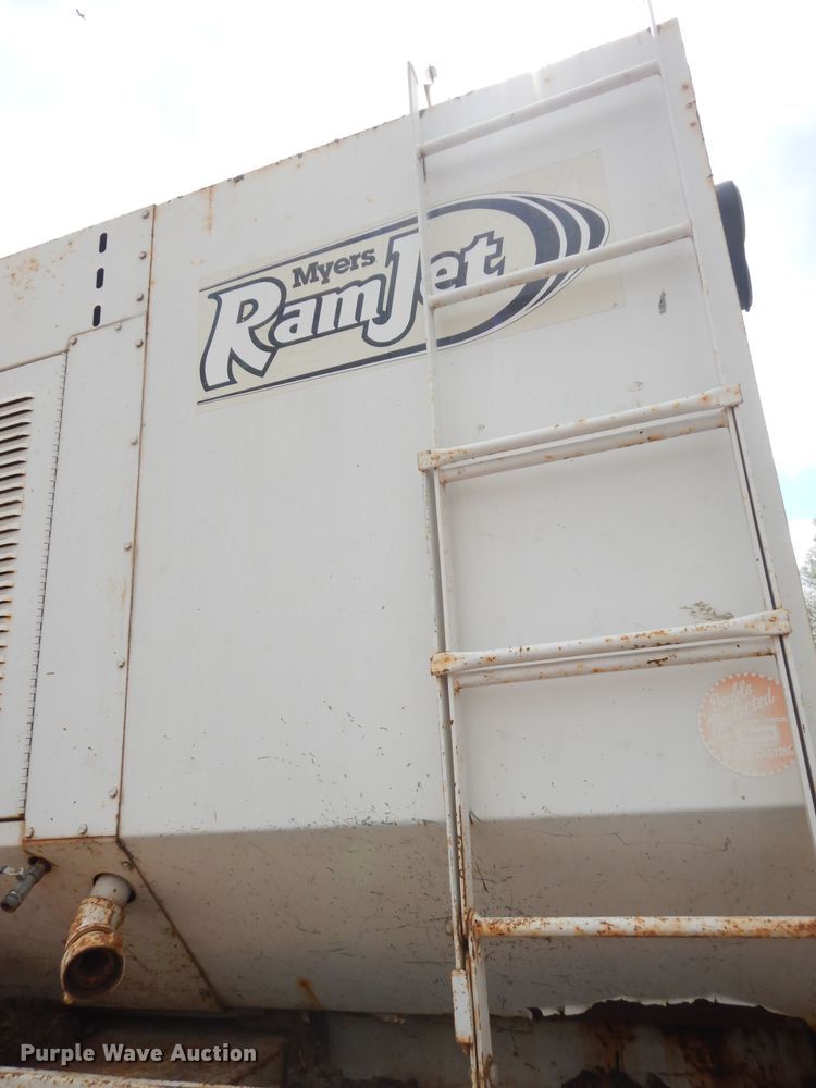 image for item MI9357 1984 International Harvester 1954  sewer jetter truck