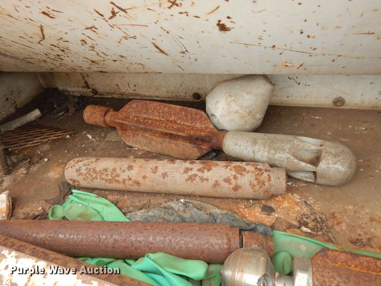 image for item MI9357 1984 International Harvester 1954  sewer jetter truck