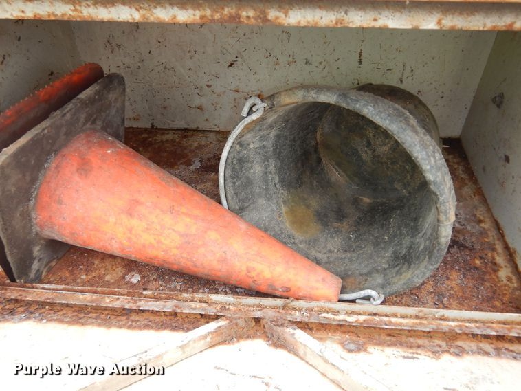 image for item MI9357 1984 International Harvester 1954  sewer jetter truck