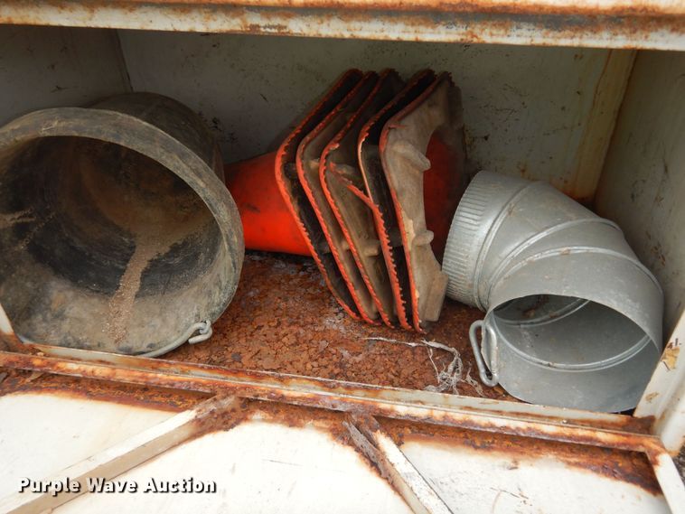 image for item MI9357 1984 International Harvester 1954  sewer jetter truck