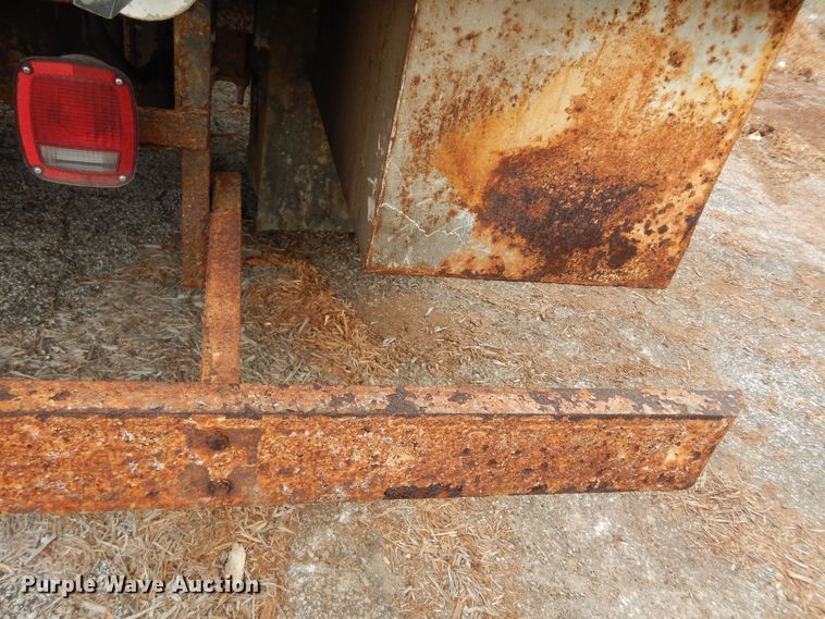 image for item MI9357 1984 International Harvester 1954  sewer jetter truck