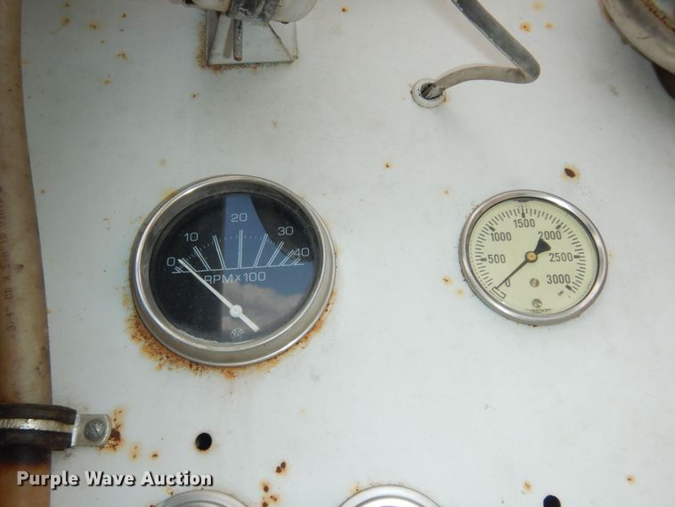 image for item MI9357 1984 International Harvester 1954  sewer jetter truck