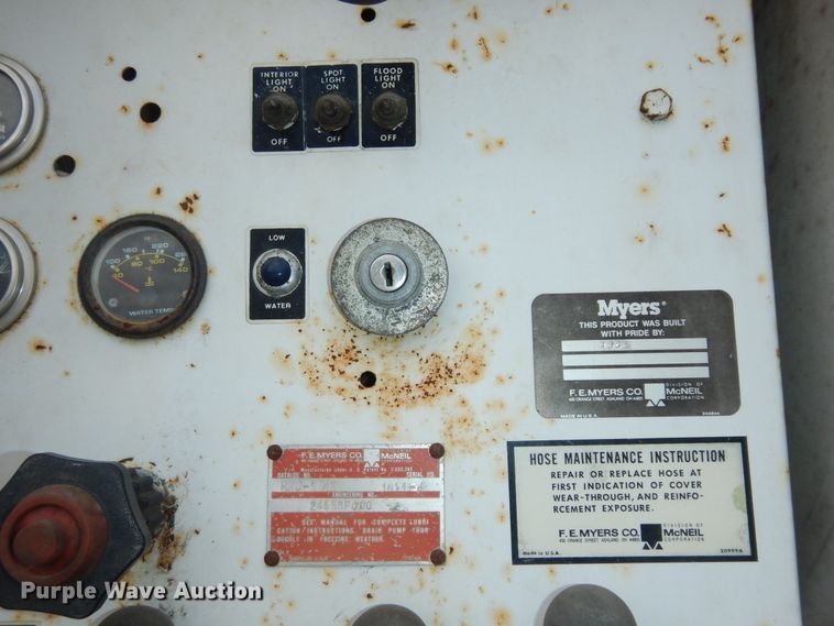 image for item MI9357 1984 International Harvester 1954  sewer jetter truck