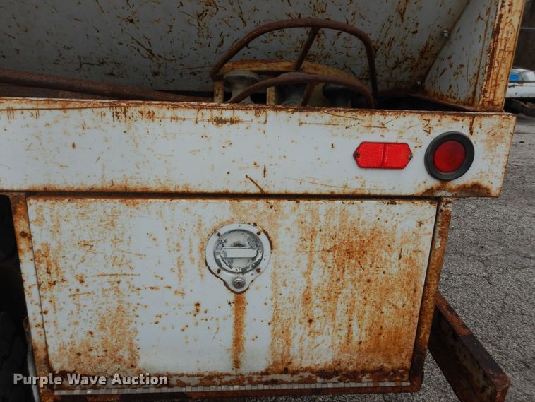 image for item MI9357 1984 International Harvester 1954  sewer jetter truck