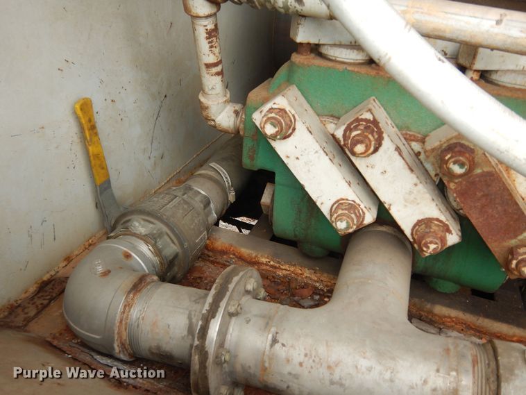 image for item MI9357 1984 International Harvester 1954  sewer jetter truck