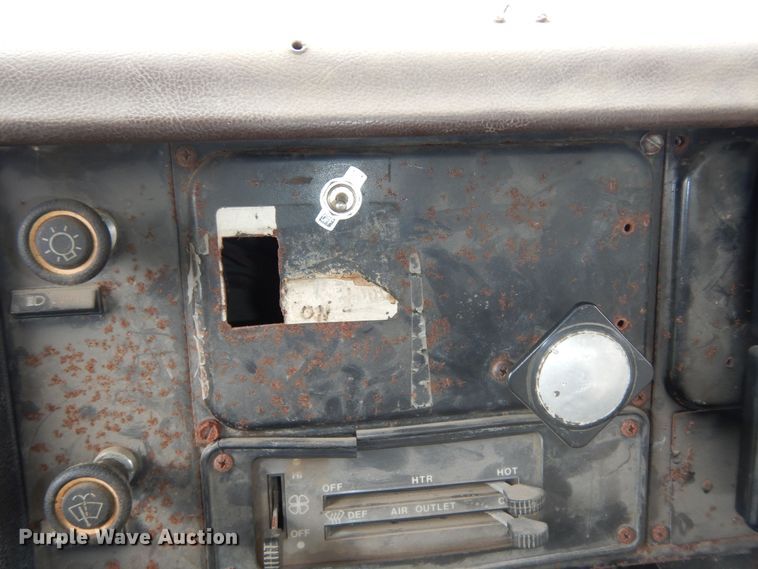 image for item MI9357 1984 International Harvester 1954  sewer jetter truck