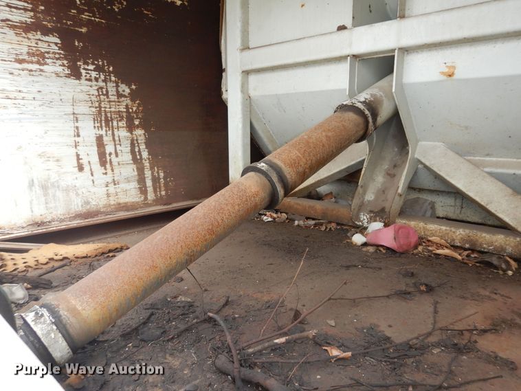 image for item MI9358 1994 International 4900  refuse truck