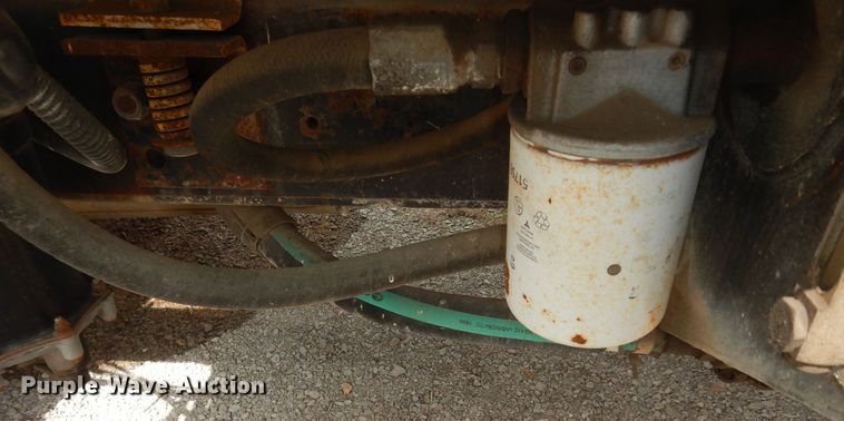 image for item MI9358 1994 International 4900  refuse truck