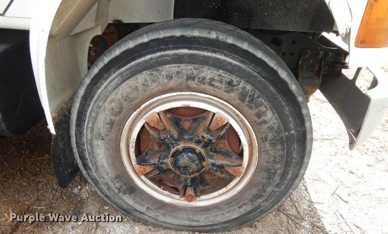 image for item MI9358 1994 International 4900  refuse truck