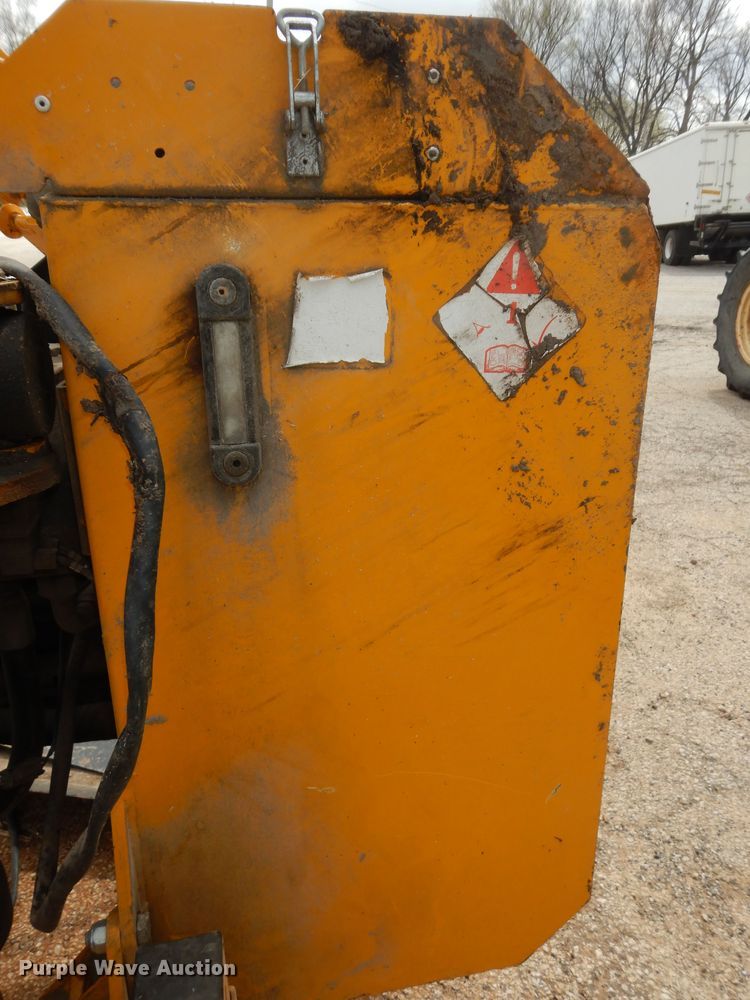 image for item MI9359 2012 McConnel 7496981  side boom mower arm