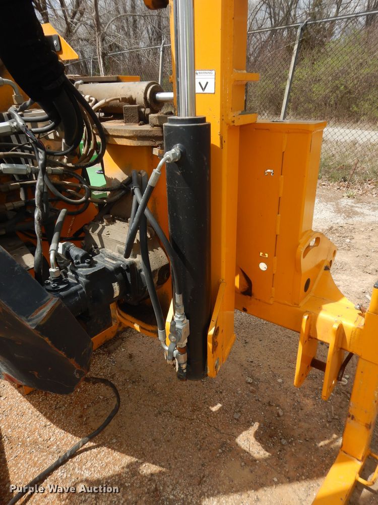 image for item MI9359 2012 McConnel 7496981  side boom mower arm