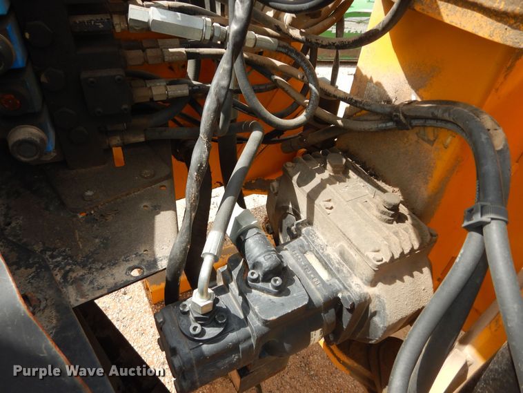 image for item MI9359 2012 McConnel 7496981  side boom mower arm