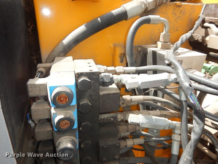 image for item MI9359 2012 McConnel 7496981  side boom mower arm