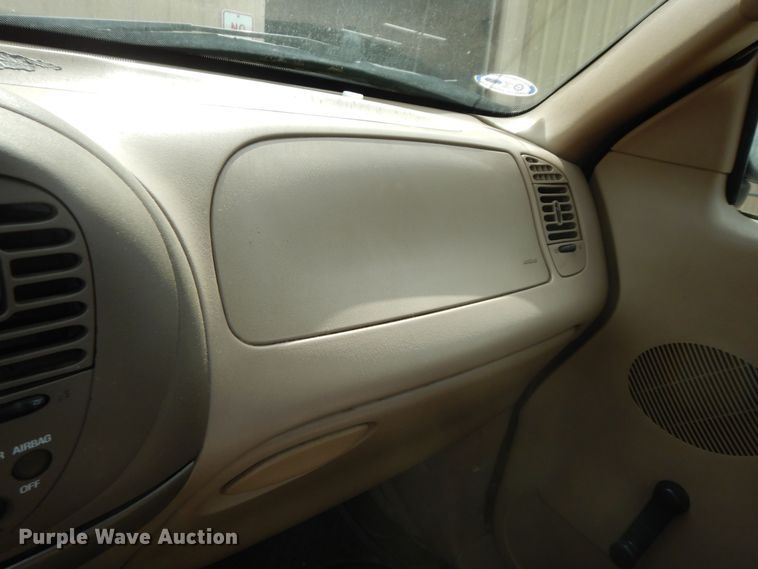 image for item MI9364 1998 Ford F150  pickup truck