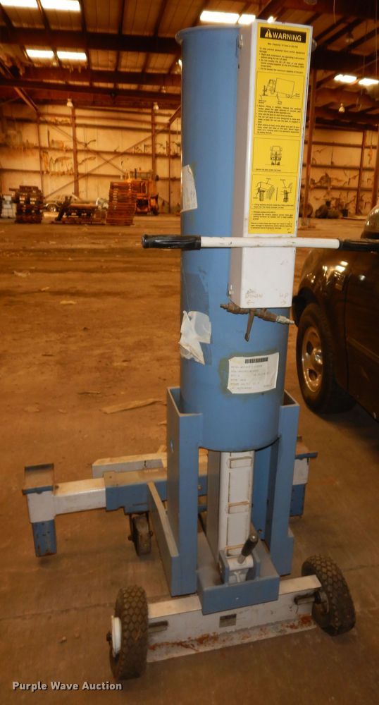 image for item MI9373 OTC 1590  lift