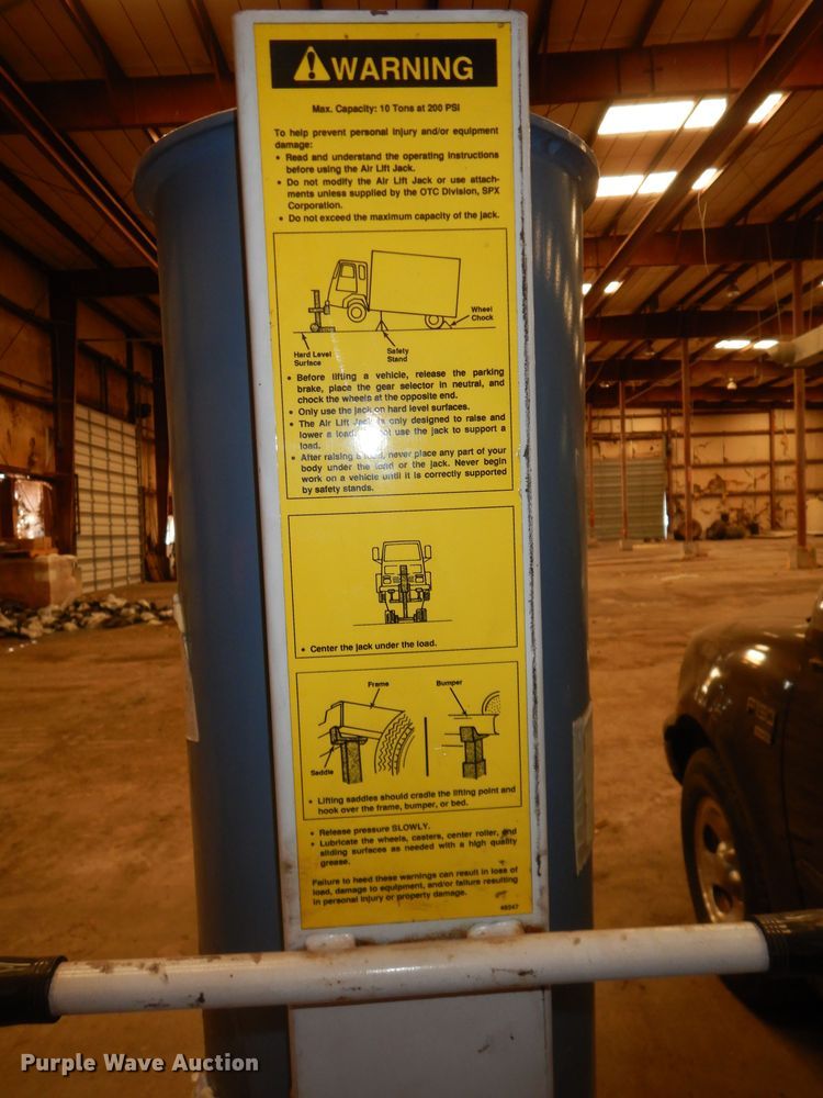 image for item MI9373 OTC 1590  lift