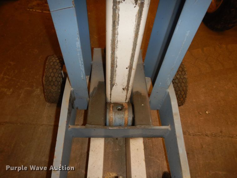 image for item MI9373 OTC 1590  lift