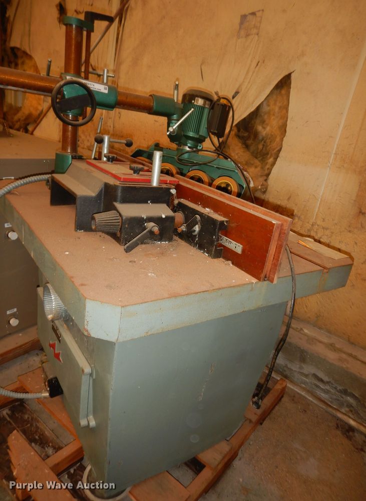 image for item MI9374 1989 Delta Invicta RS15  shaper