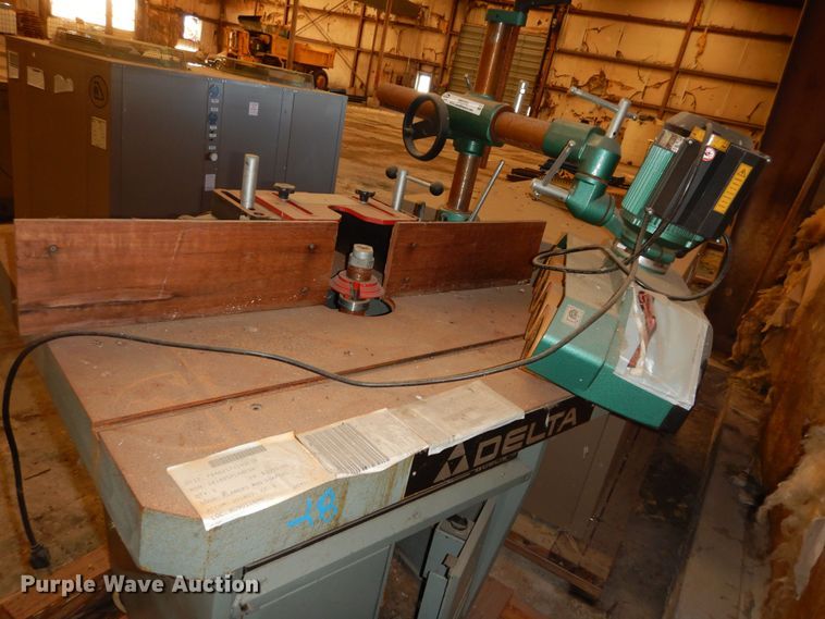 image for item MI9374 1989 Delta Invicta RS15  shaper