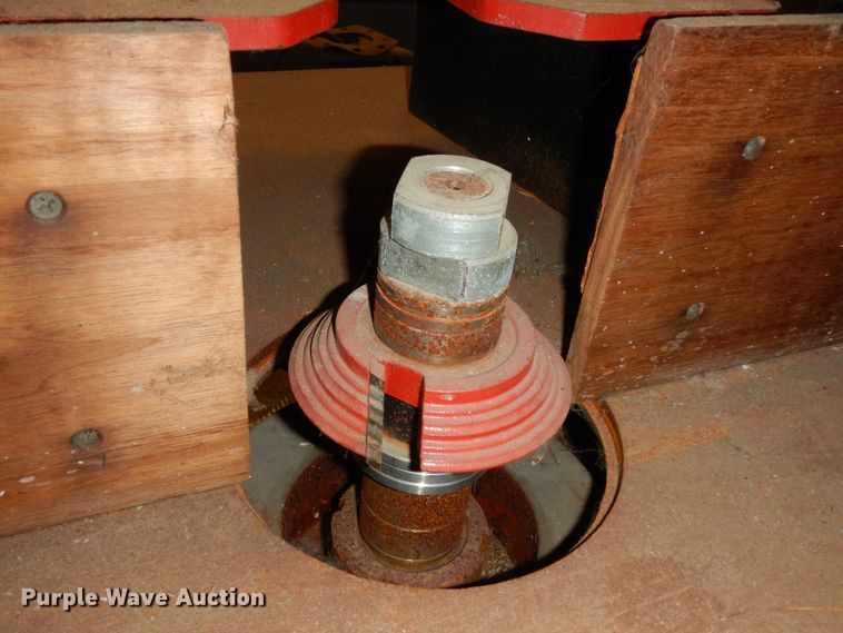 image for item MI9374 1989 Delta Invicta RS15  shaper