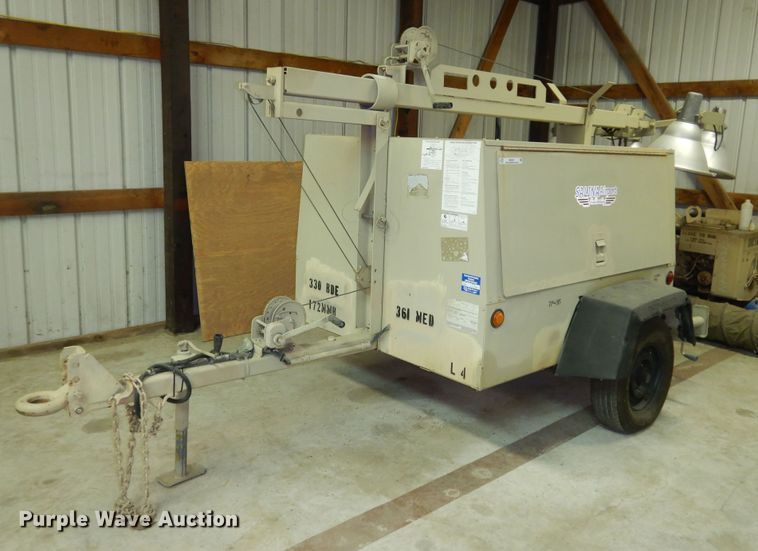 image for item MI9387 2001 Ingersoll Rand  light plant