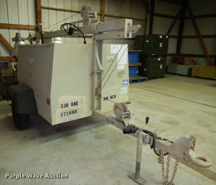 image for item MI9387 2001 Ingersoll Rand  light plant