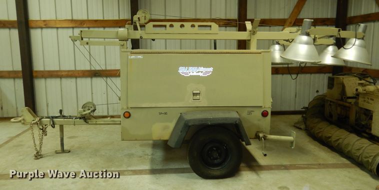 image for item MI9387 2001 Ingersoll Rand  light plant