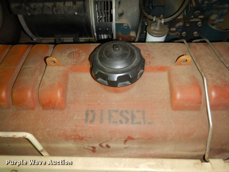 image for item MI9387 2001 Ingersoll Rand  light plant