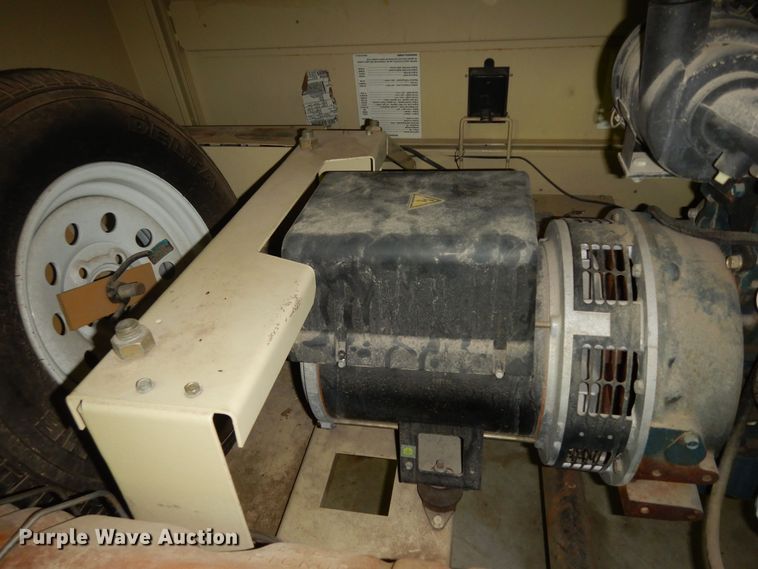 image for item MI9387 2001 Ingersoll Rand  light plant