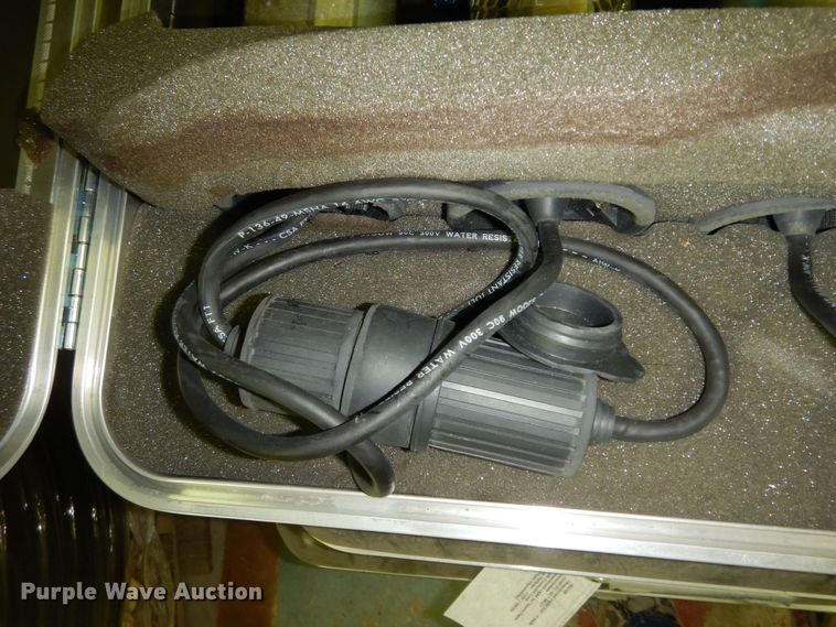 image for item MI9394 (8) fluorescent bulb cases