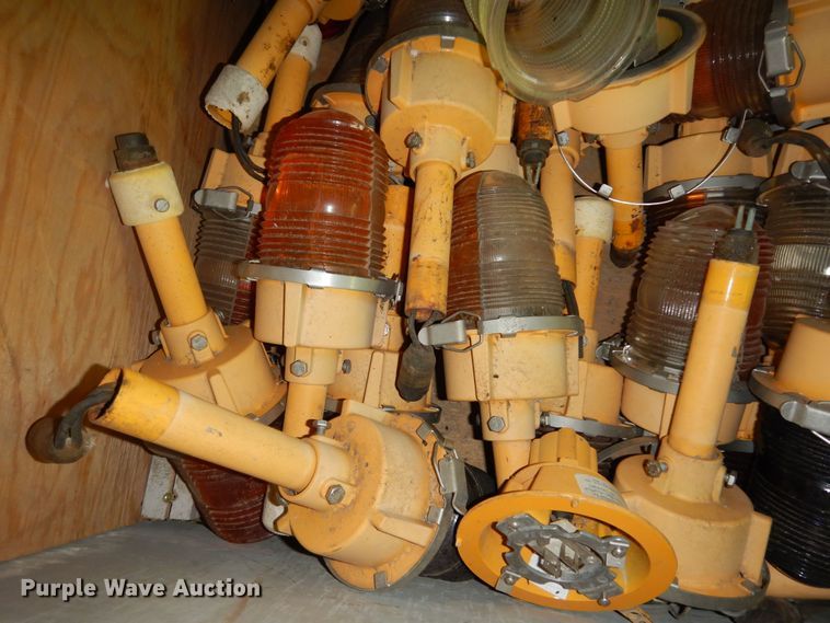 image for item MI9396 Approximately 70 airport runway lights