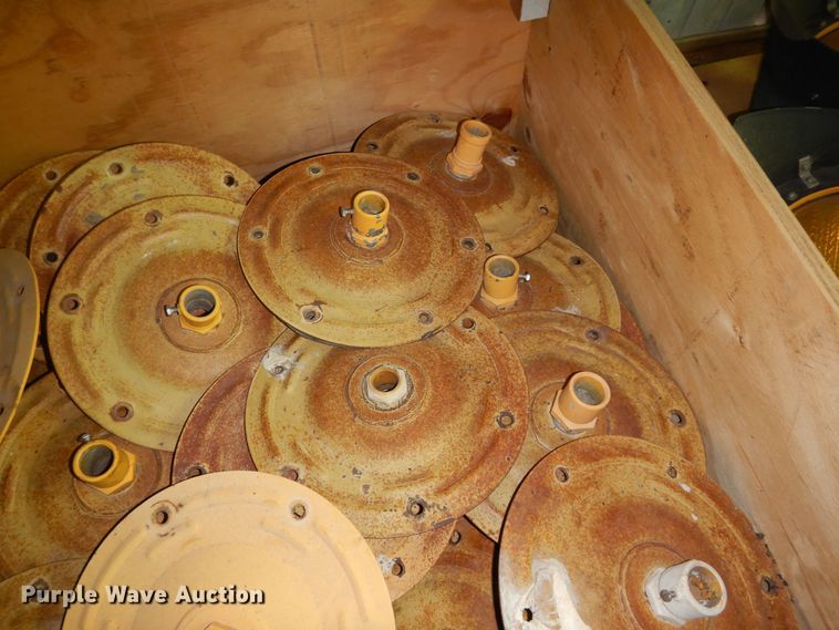 image for item MI9396 Approximately 70 airport runway lights